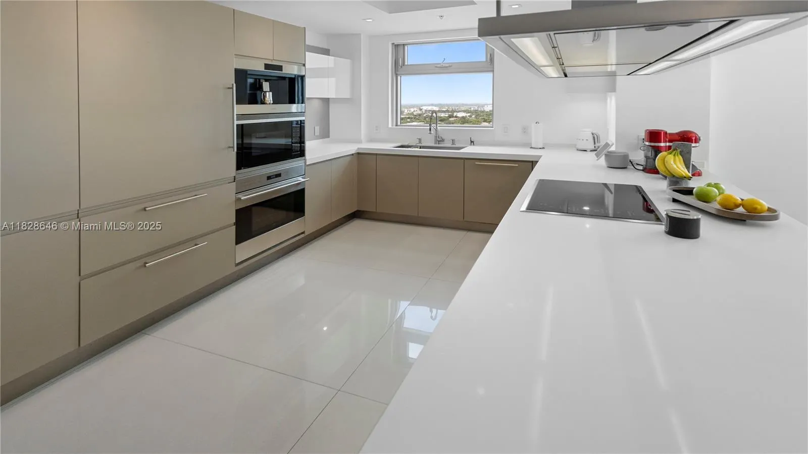 17301 Biscayne Blvd, #2102