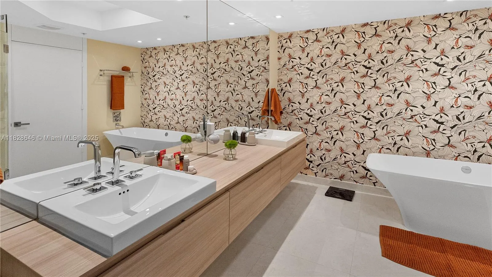 17301 Biscayne Blvd, #2102