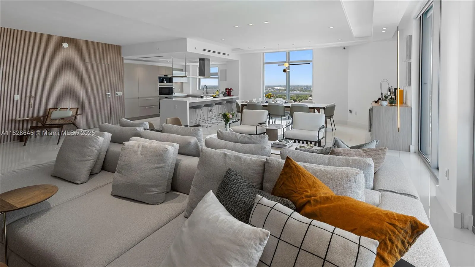17301 Biscayne Blvd, #2102