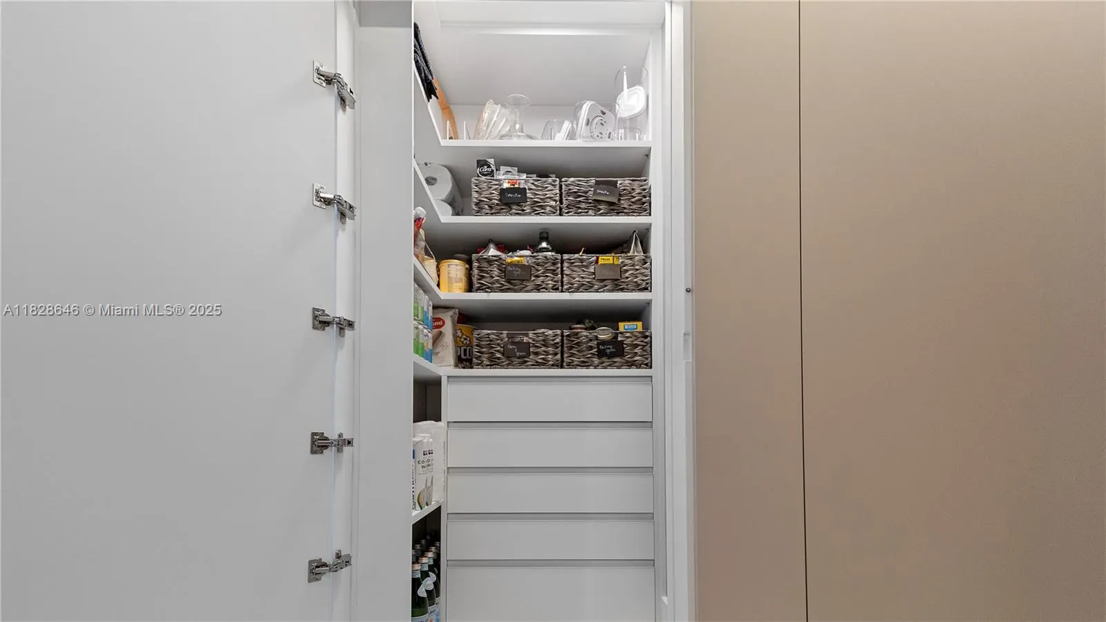 17301 Biscayne Blvd, #2102