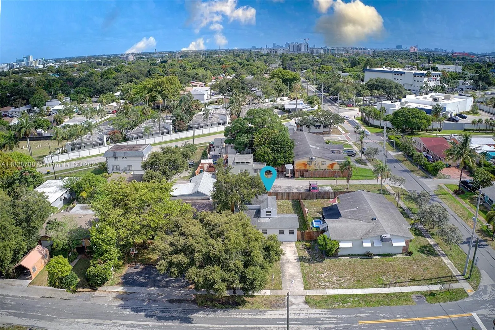 212 SW 11th St