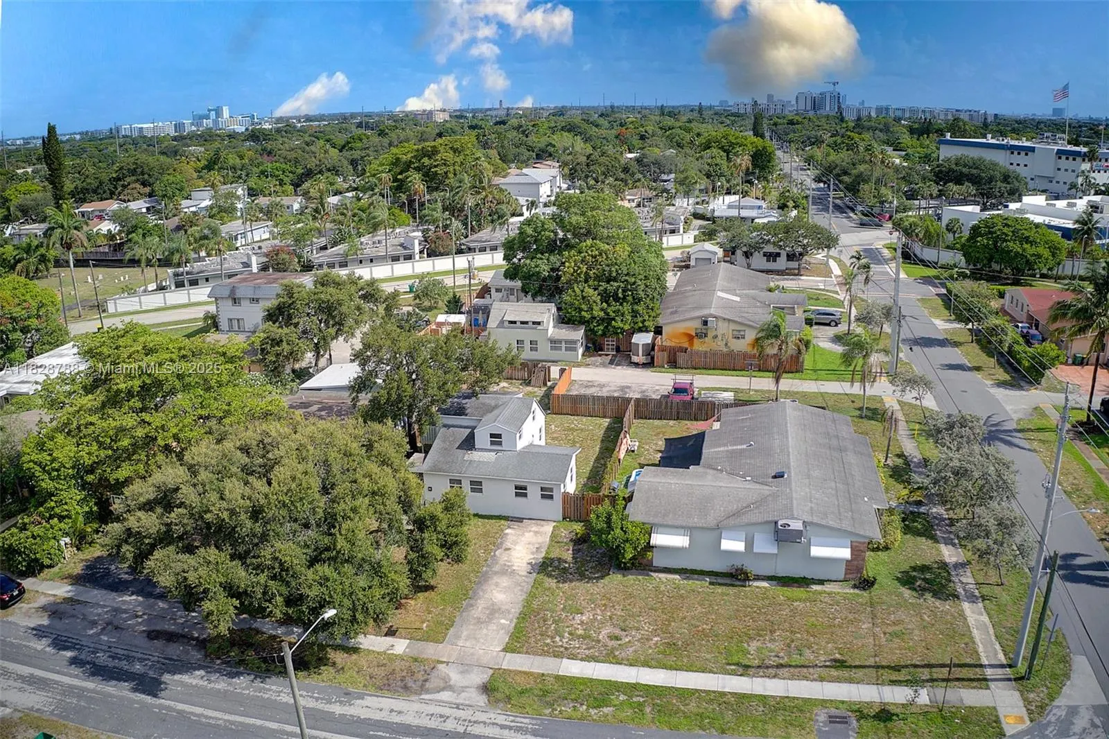 212 SW 11th St