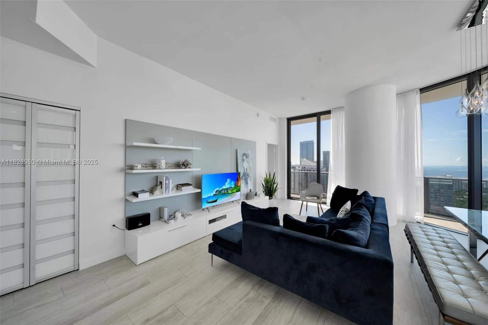 55 SW 9th St, #4406