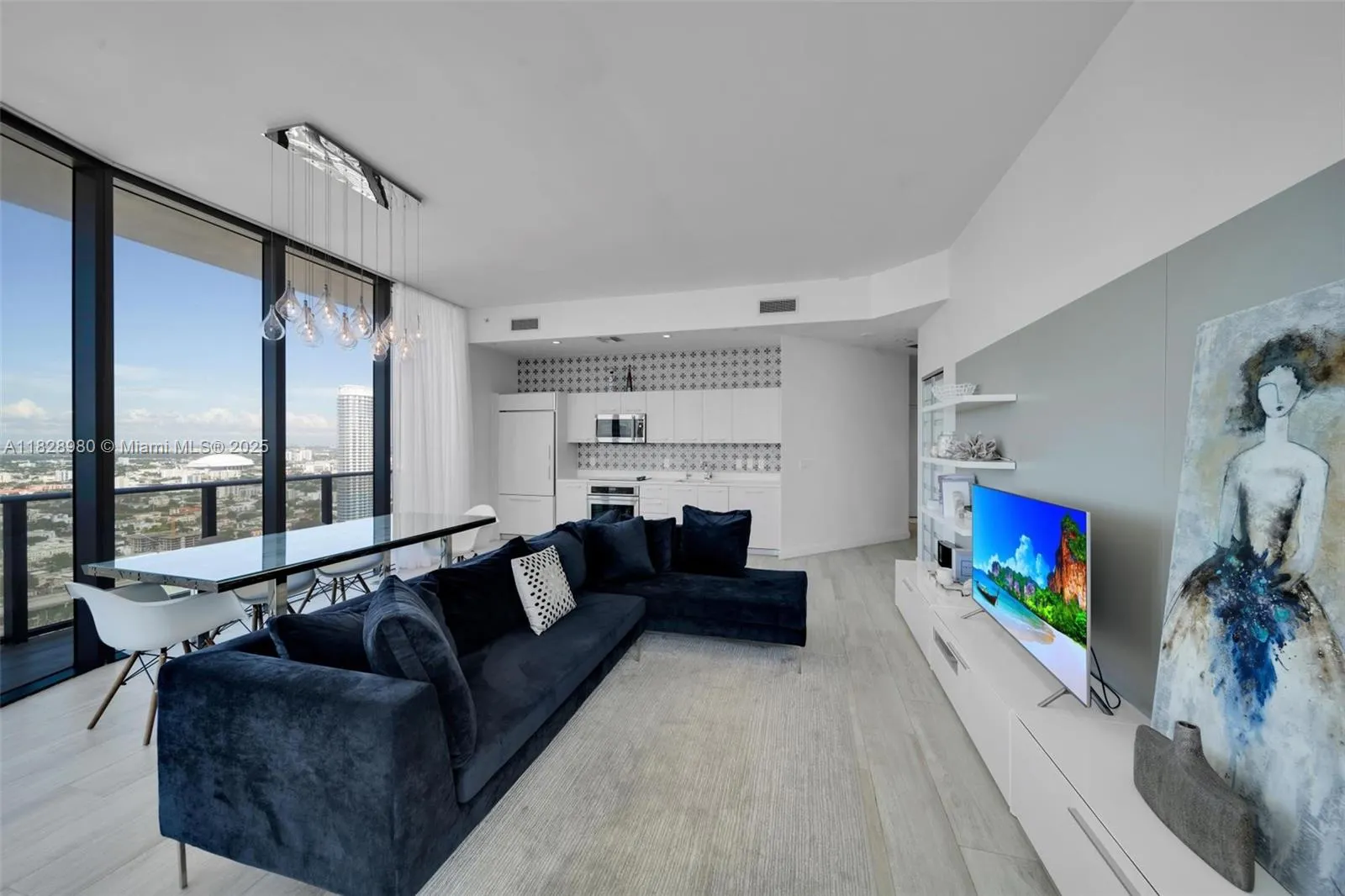 55 SW 9th St, #4406