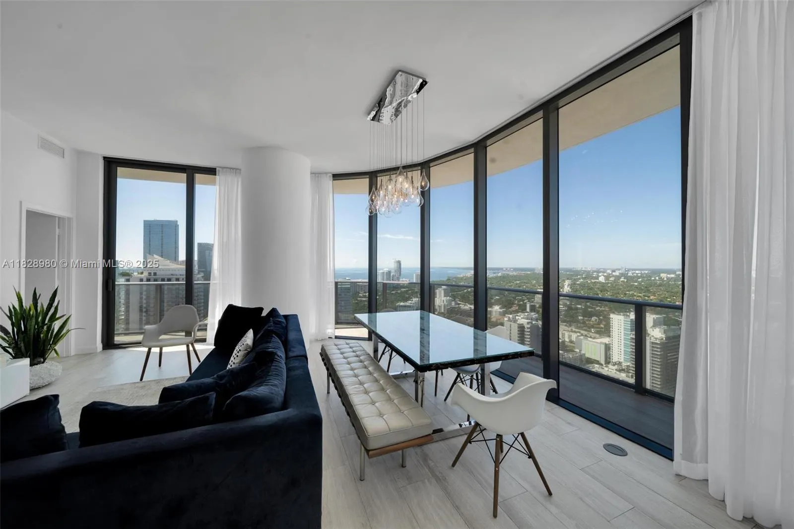 55 SW 9th St, #4406