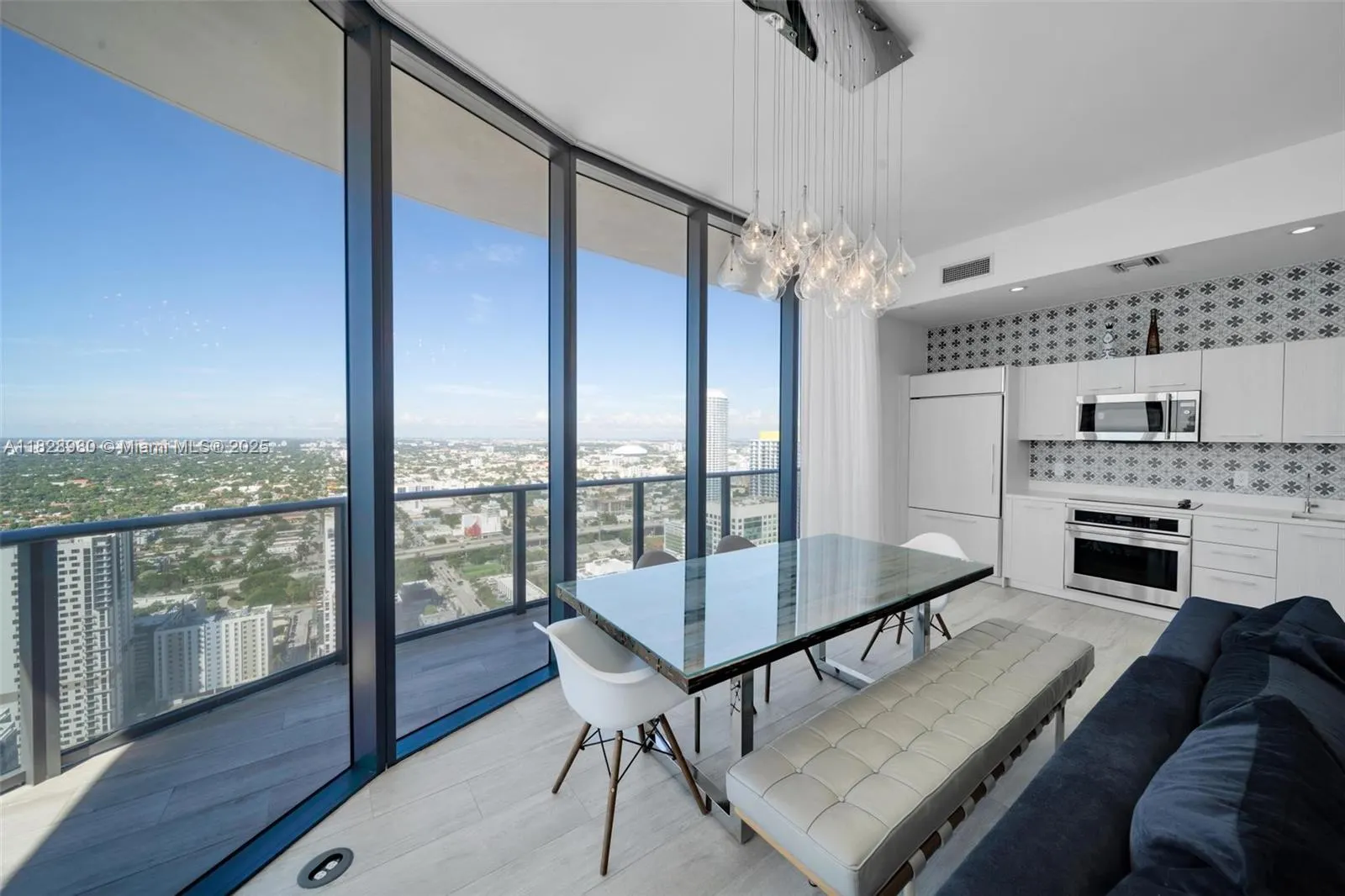 55 SW 9th St, #4406
