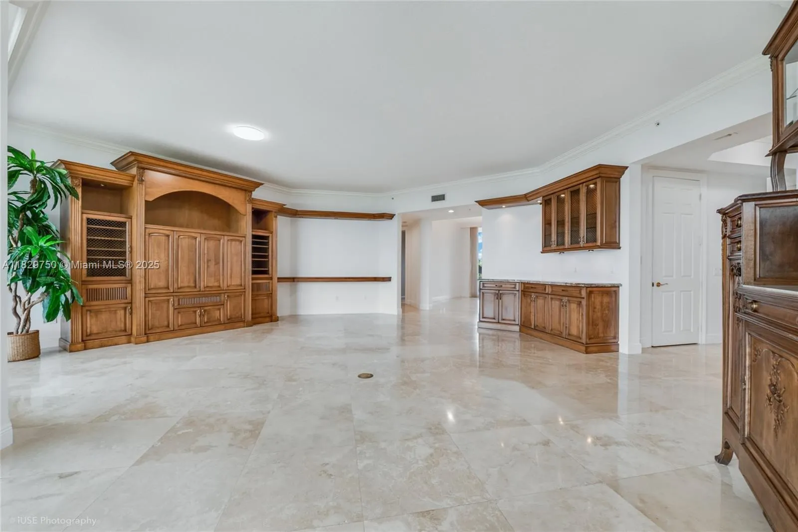 13621 Deering Bay Dr, #502