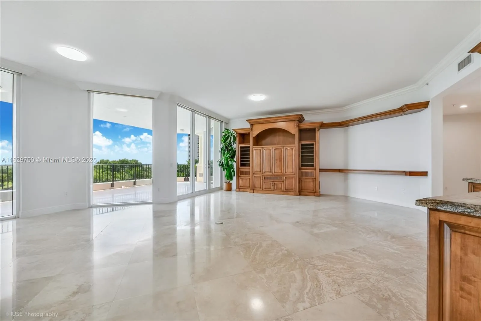 13621 Deering Bay Dr, #502