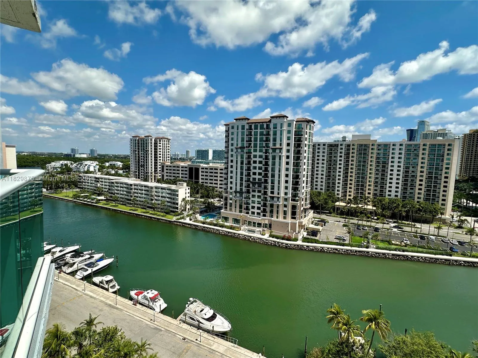 100 Bayview Dr, #1405