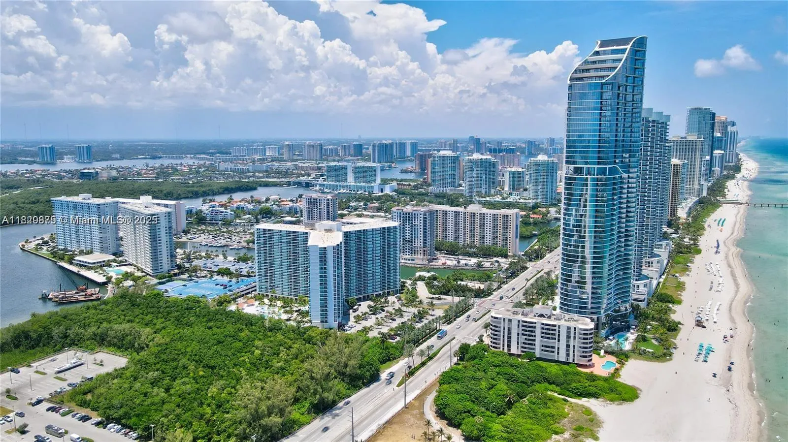 100 Bayview Dr, #1405