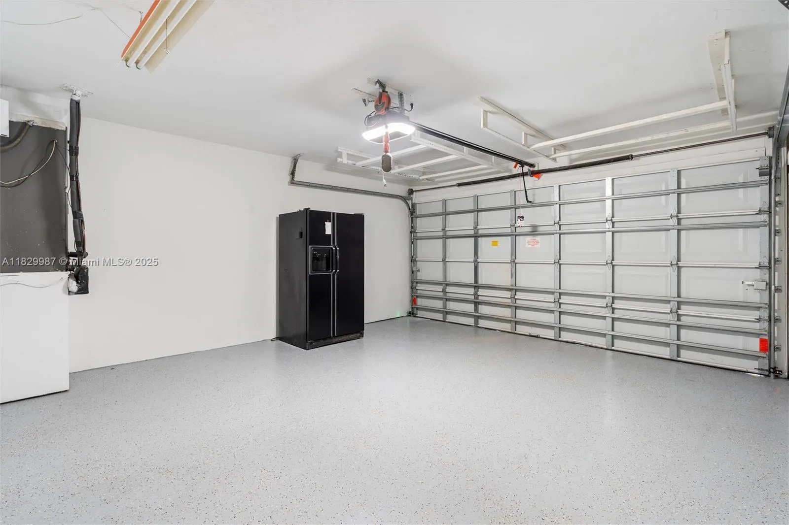 321 SE 4th St