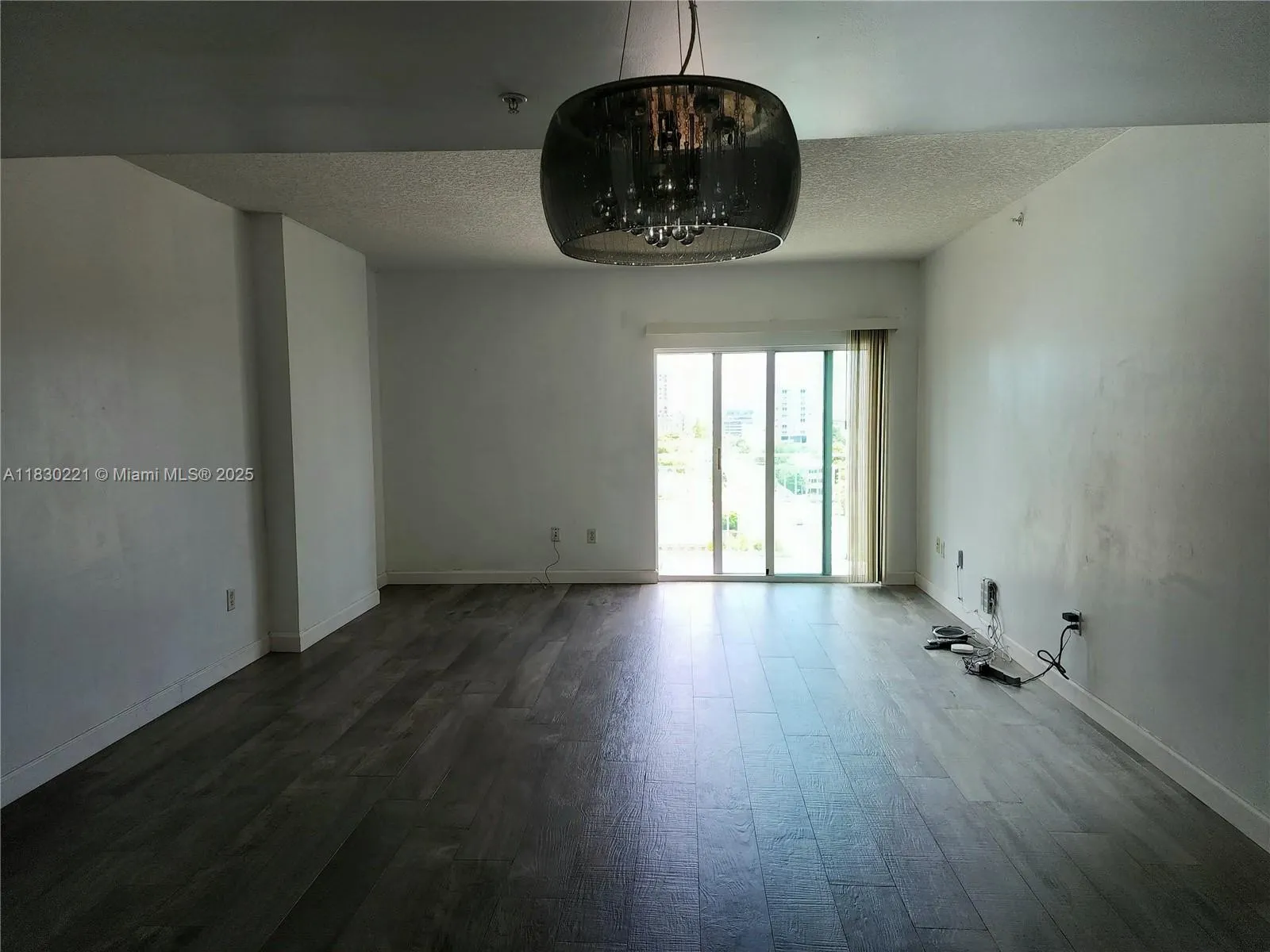 50 Menores Ave, #832
