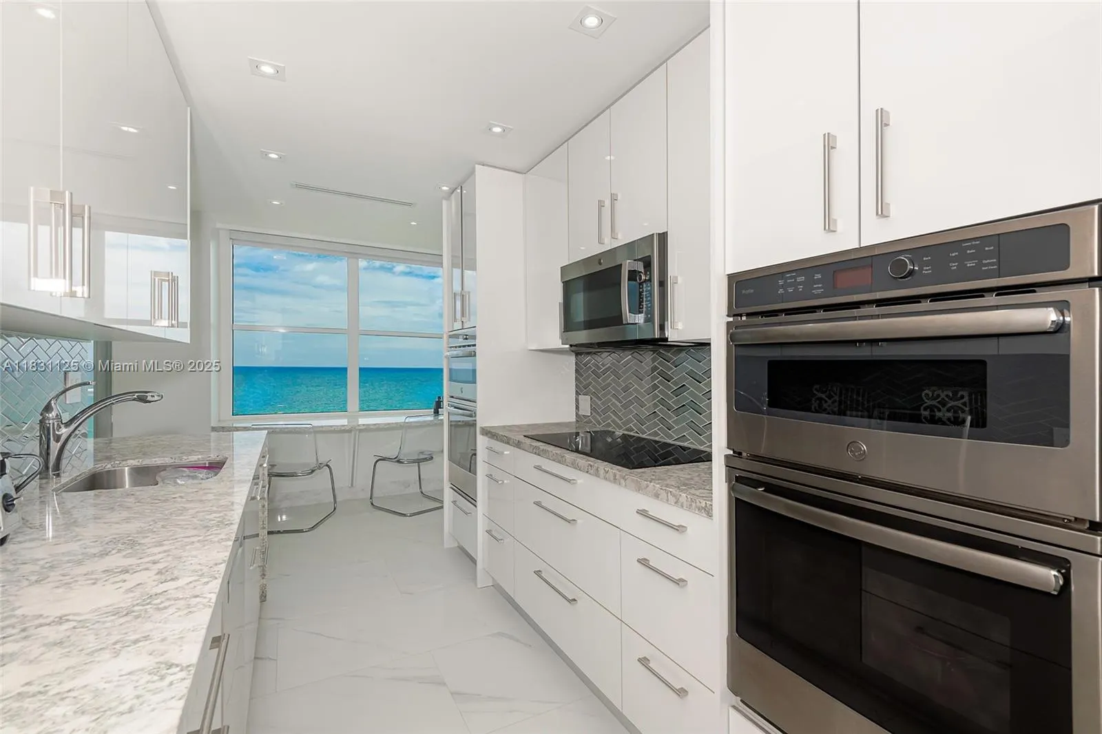9511 Collins Ave, #1502