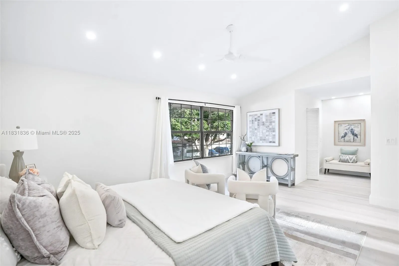 7829 La Mirada Dr