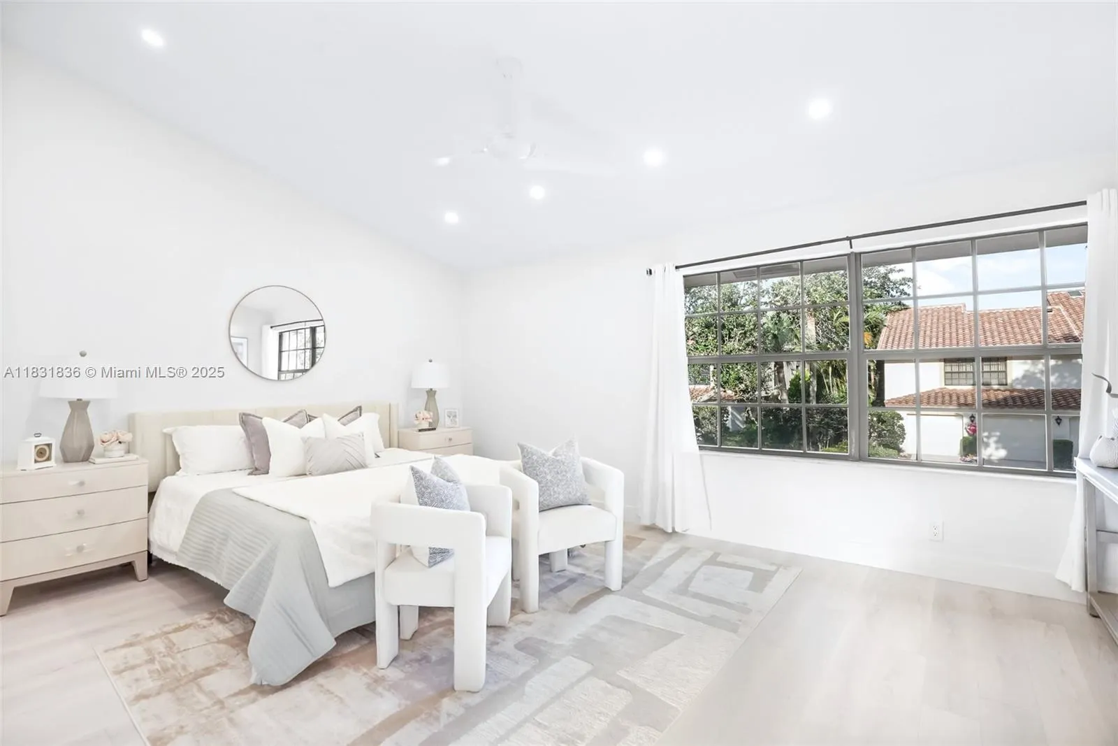 7829 La Mirada Dr