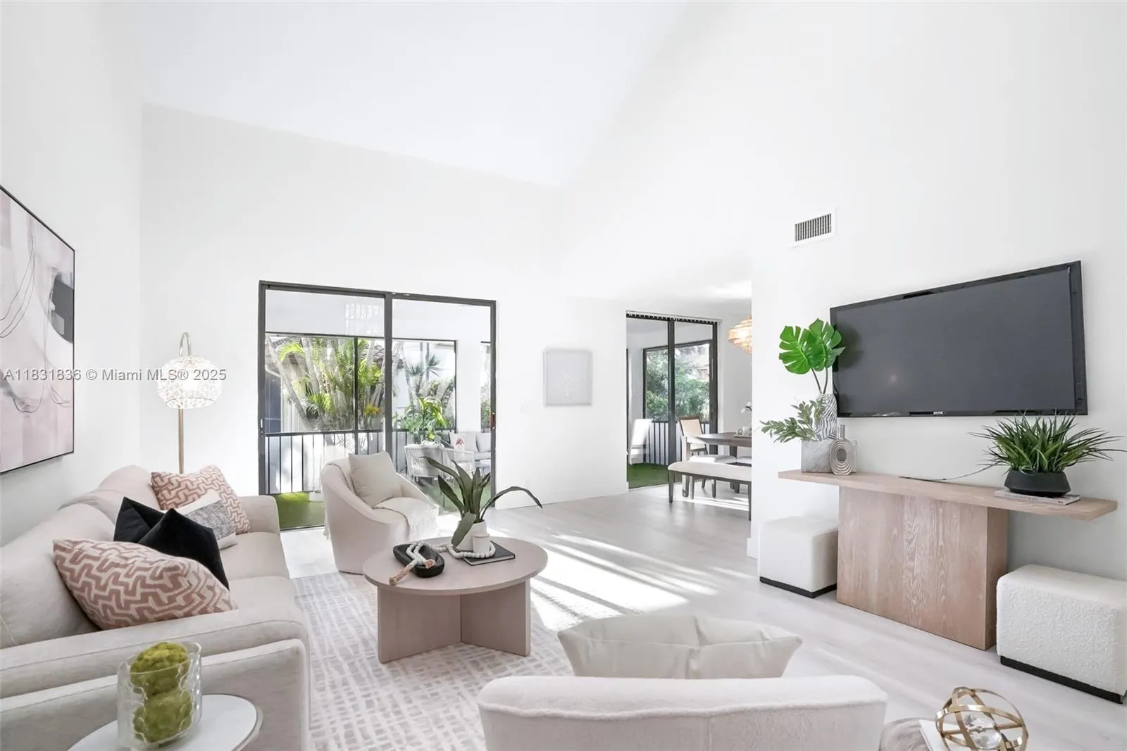 7829 La Mirada Dr