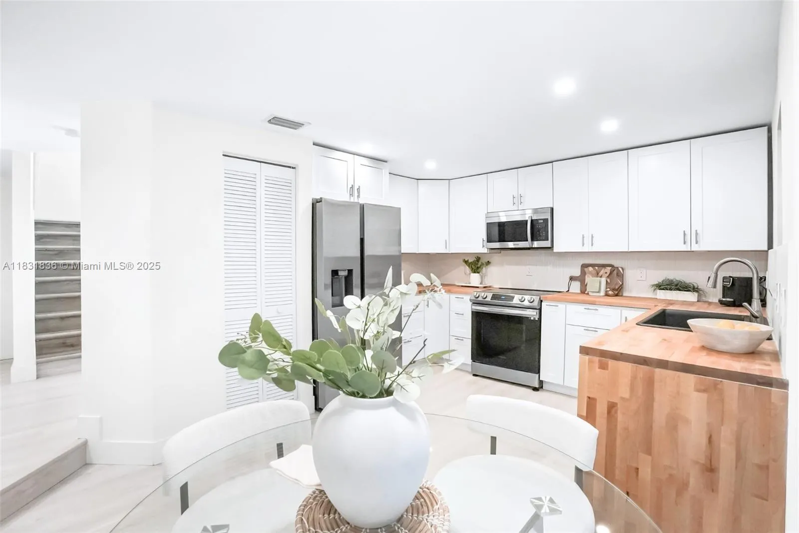 7829 La Mirada Dr