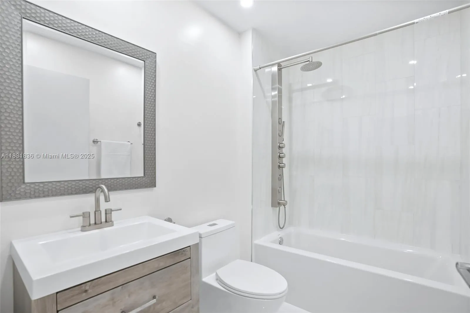 7829 La Mirada Dr