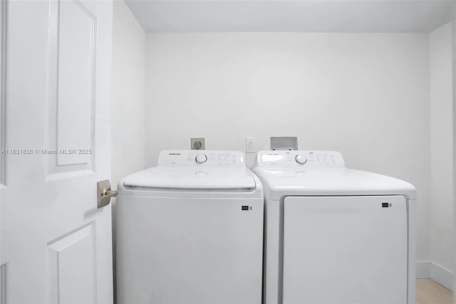 7829 La Mirada Dr