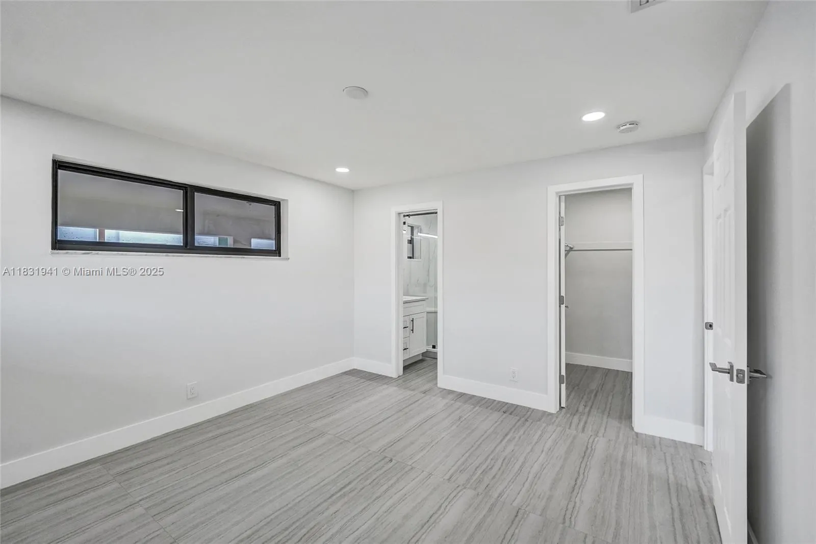 212 SW 11th Ave