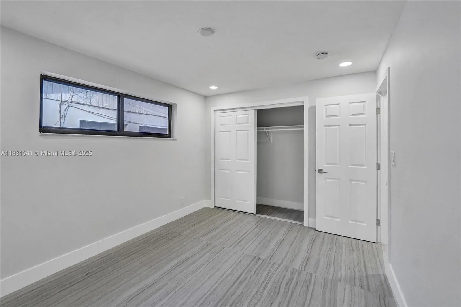 212 SW 11th Ave