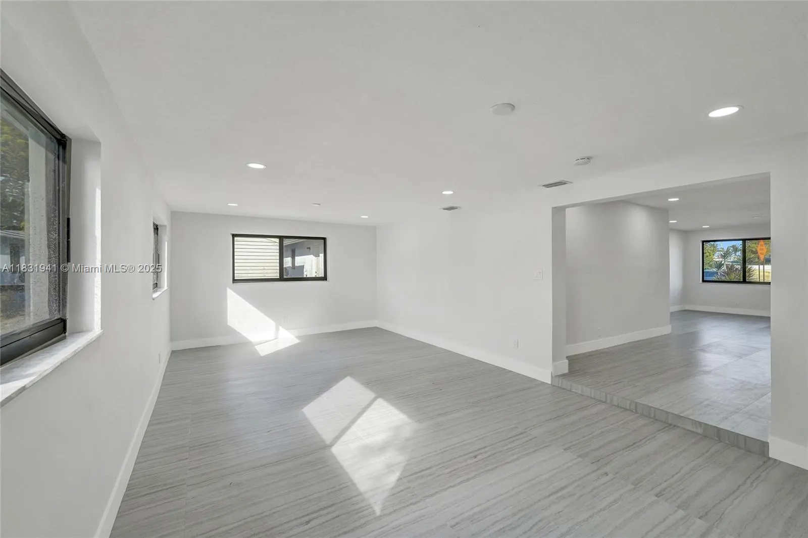 212 SW 11th Ave