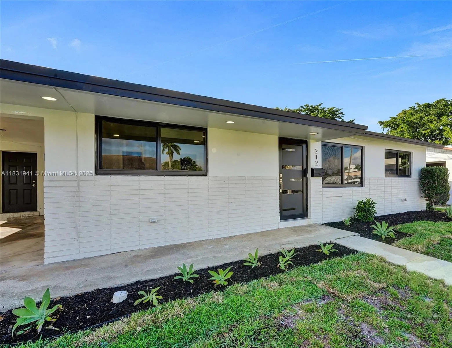 212 SW 11th Ave