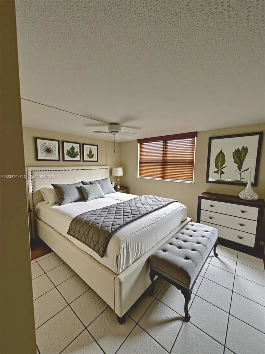 401 SE 3rd St, #405