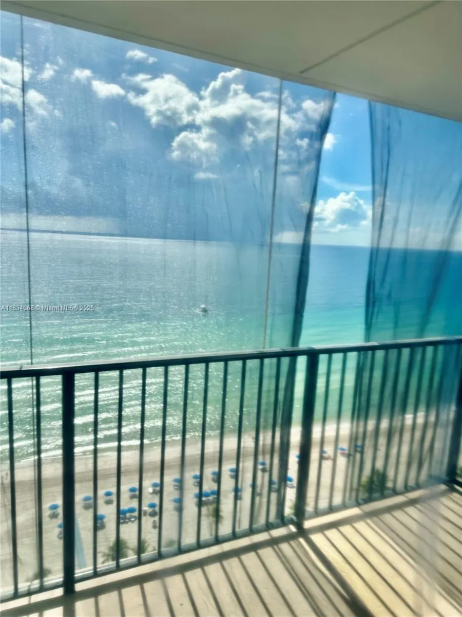 2201 S Ocean Dr, #2202
