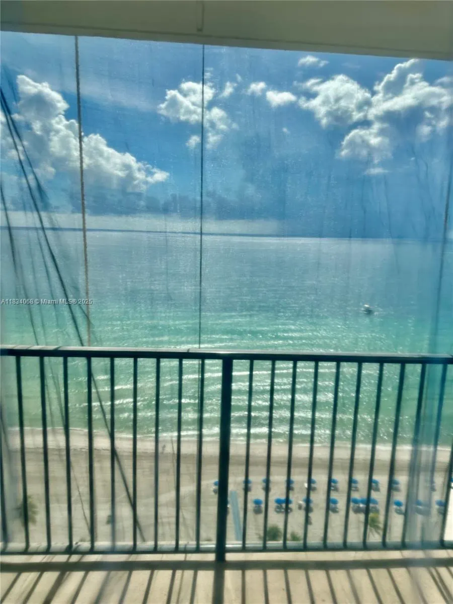 2201 S Ocean Dr, #2202