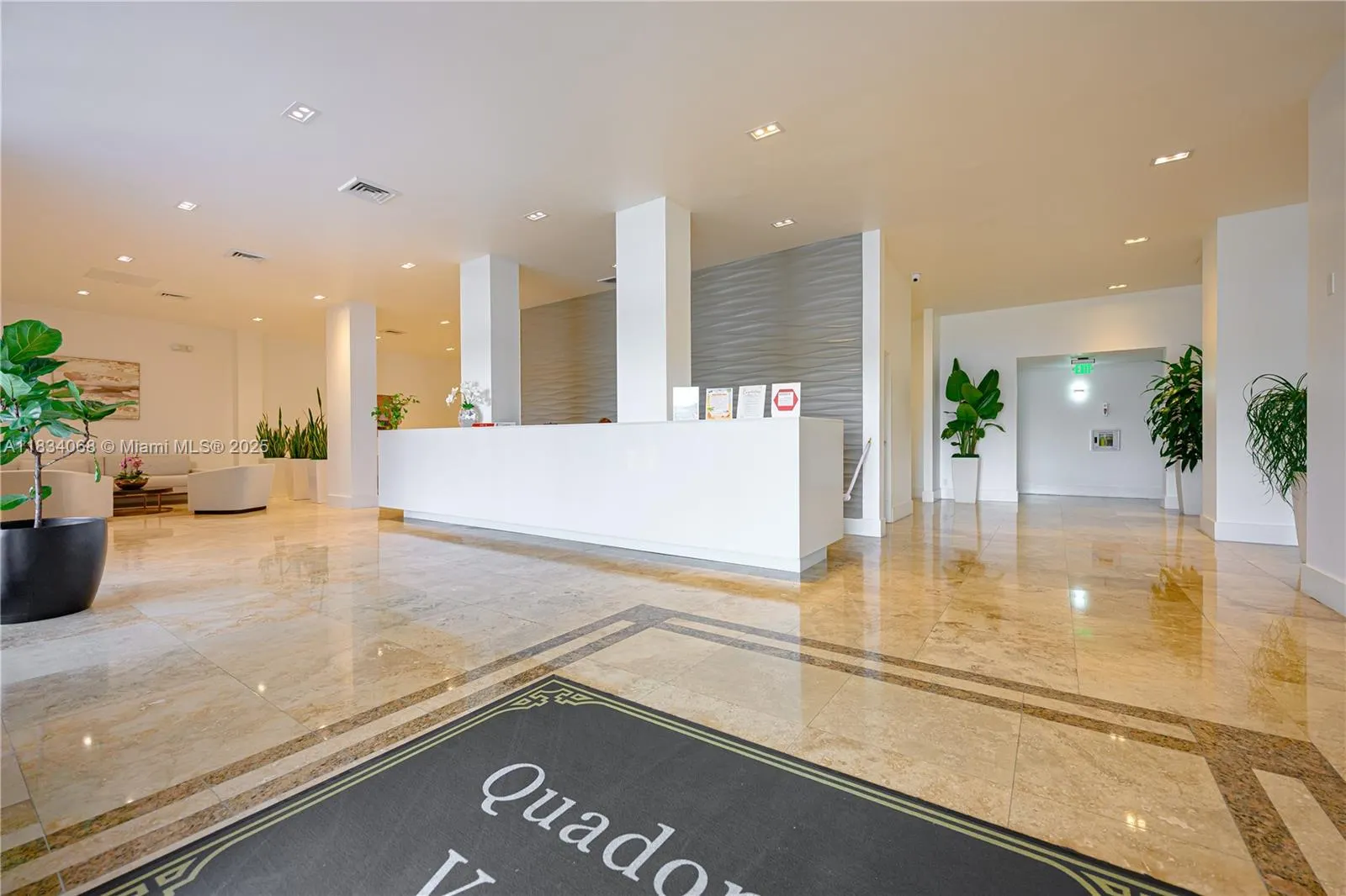 2201 S Ocean Dr, #2202