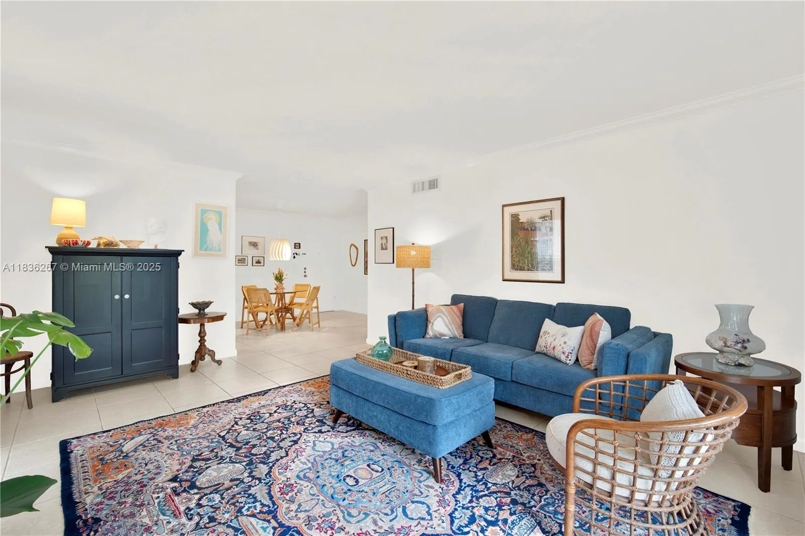 6886 N Kendall Dr, #D102