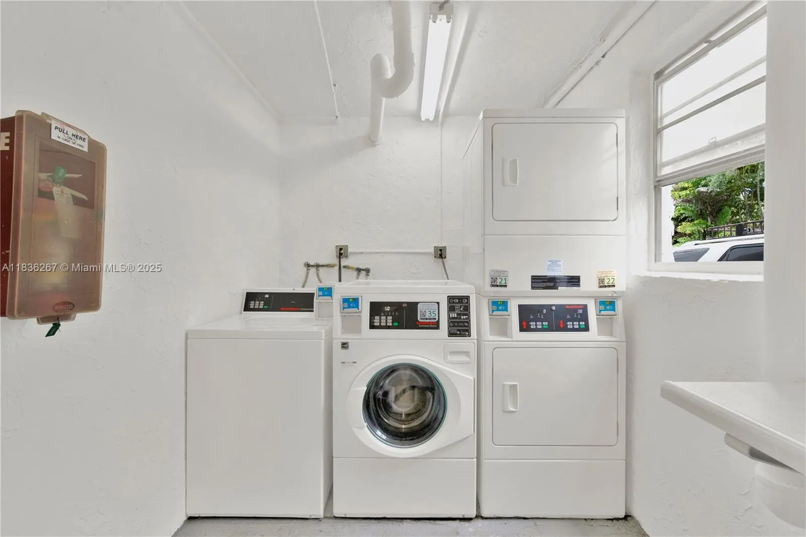 6886 N Kendall Dr, #D102