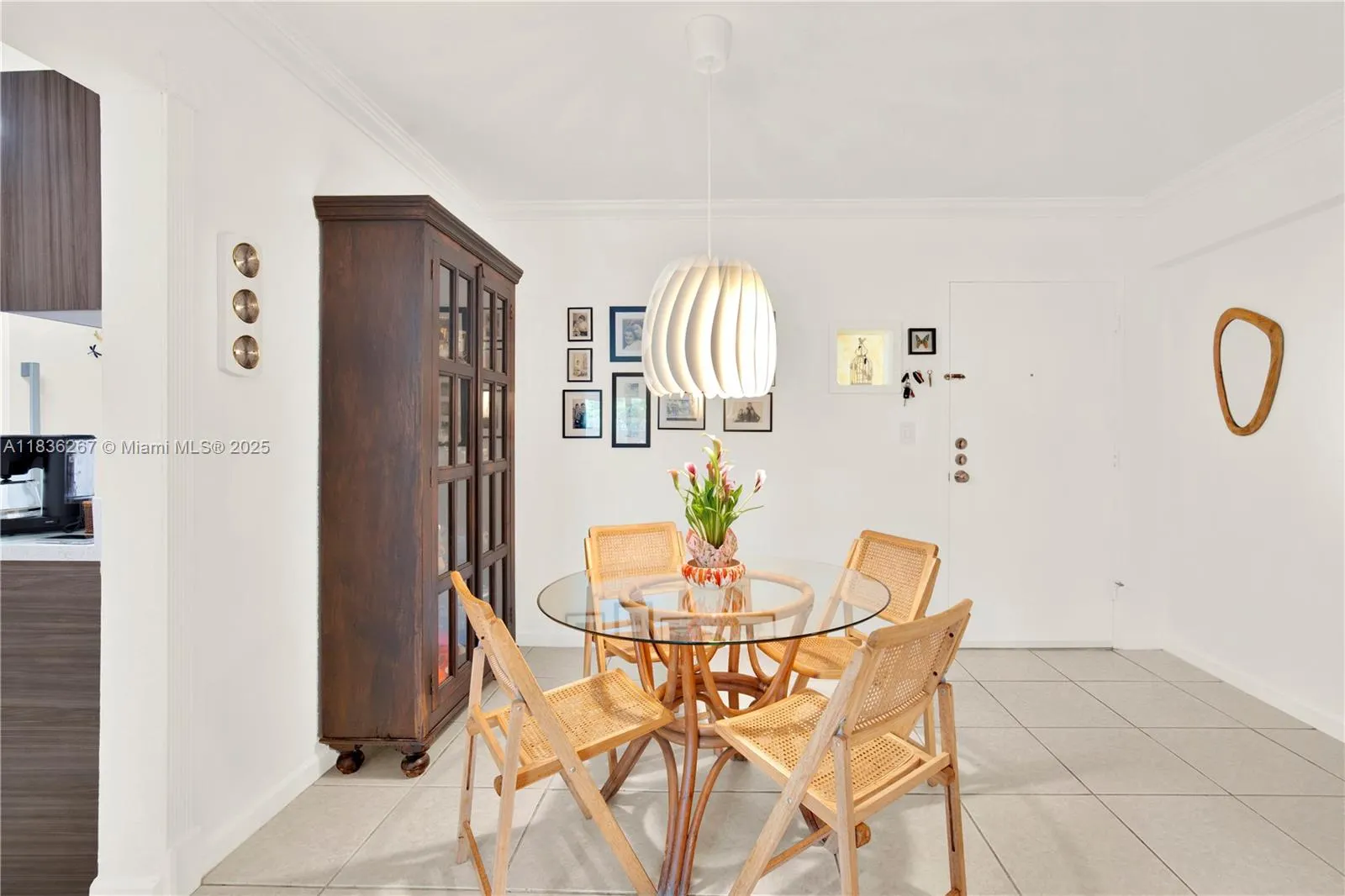 6886 N Kendall Dr, #D102