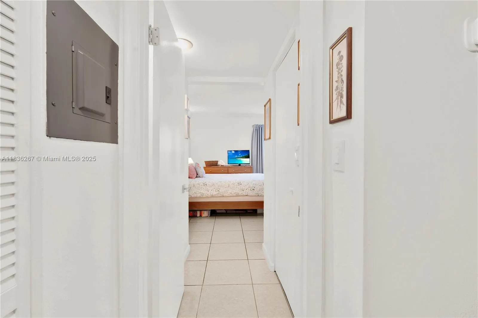 6886 N Kendall Dr, #D102