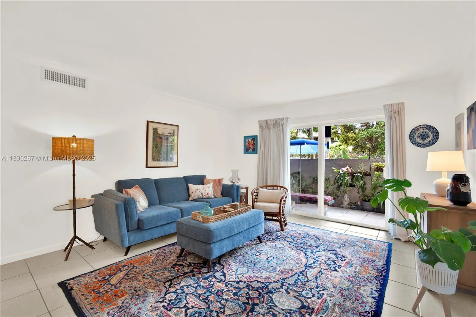 6886 N Kendall Dr, #D102