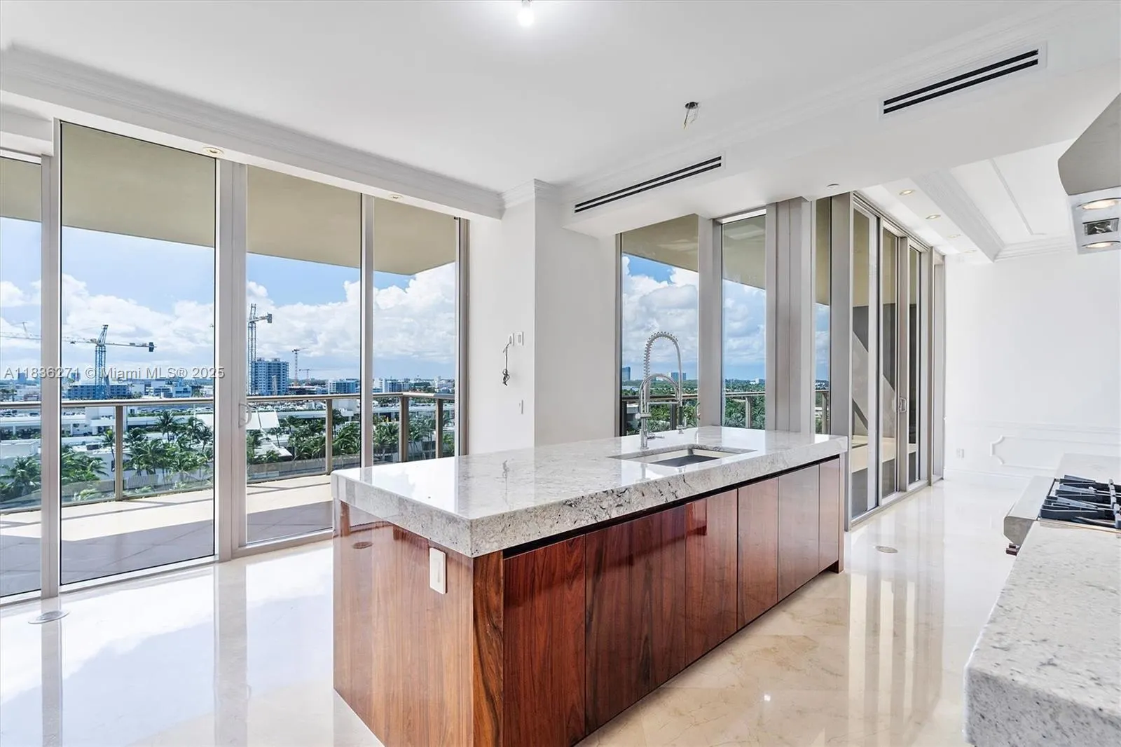 9701 Collins Ave, #802S