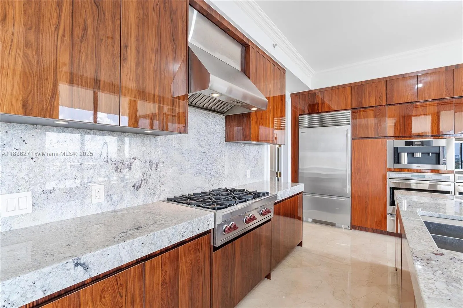 9701 Collins Ave, #802S