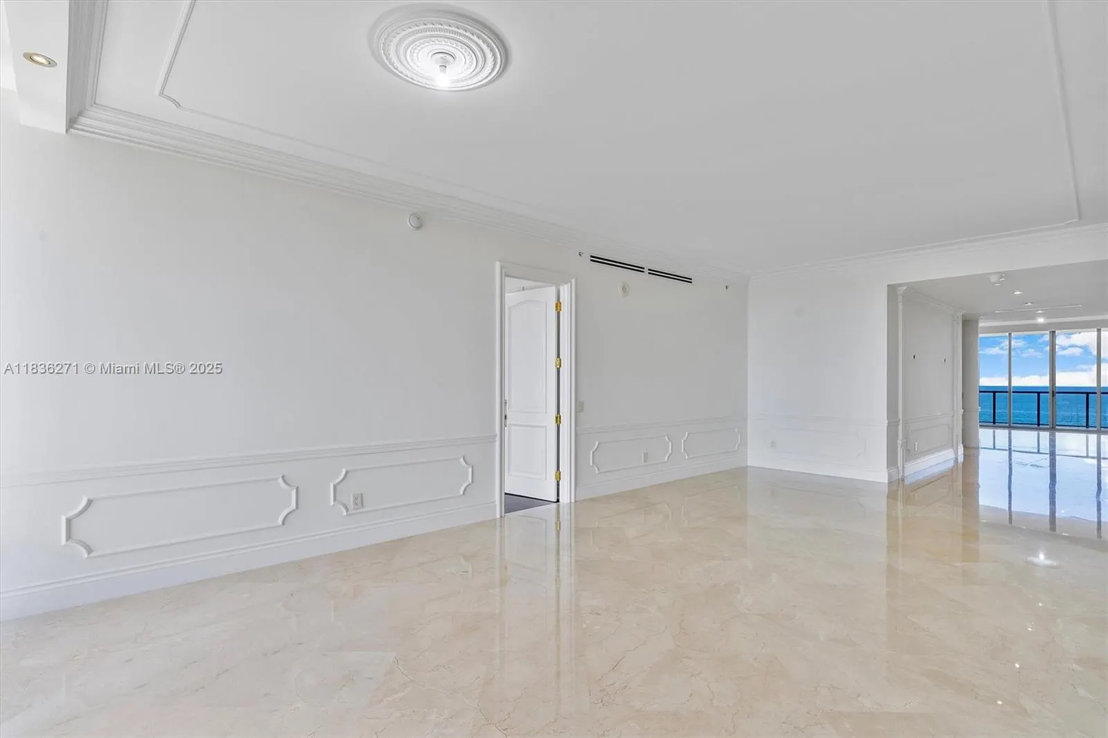 9701 Collins Ave, #802S