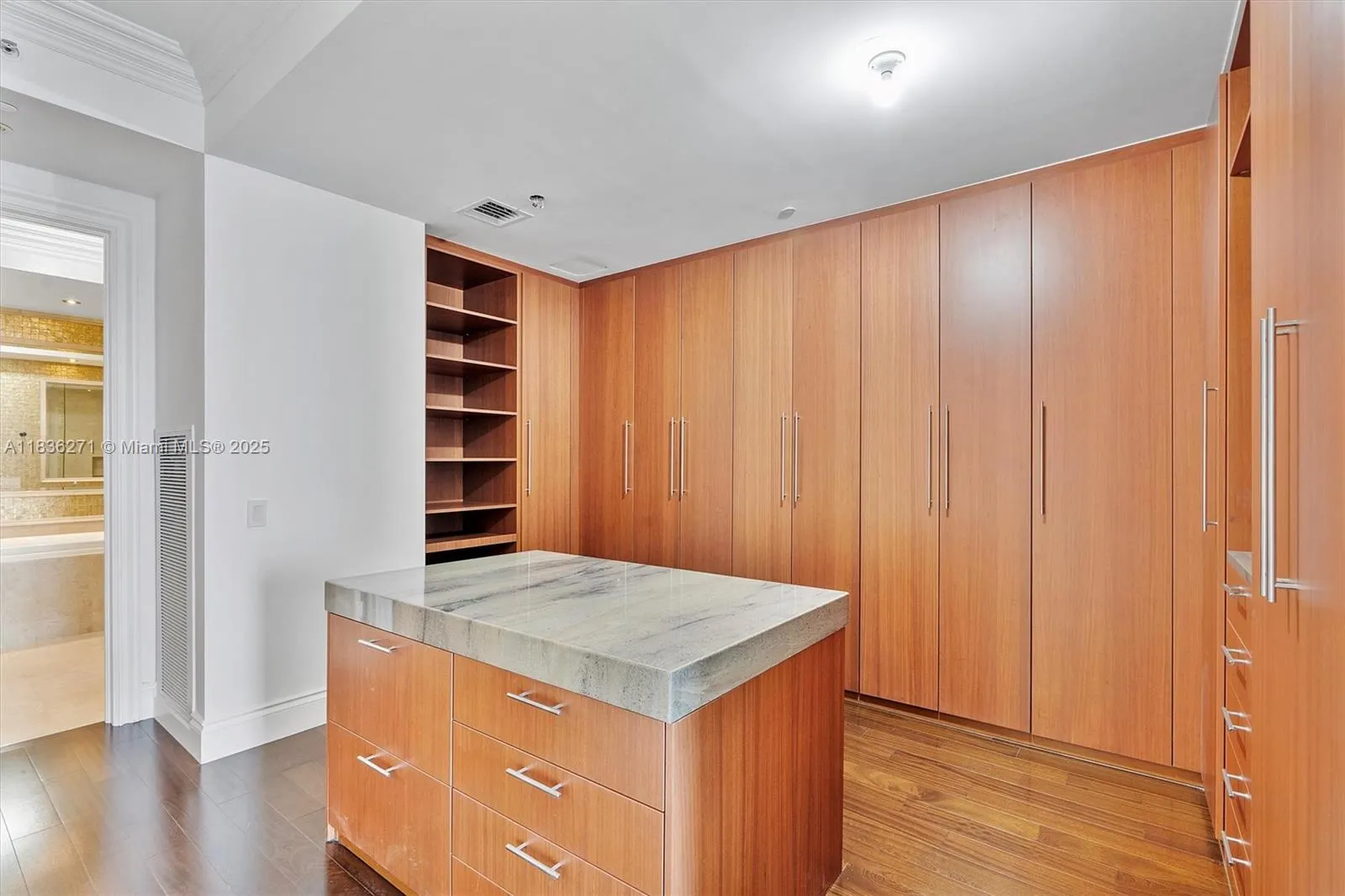 9701 Collins Ave, #802S