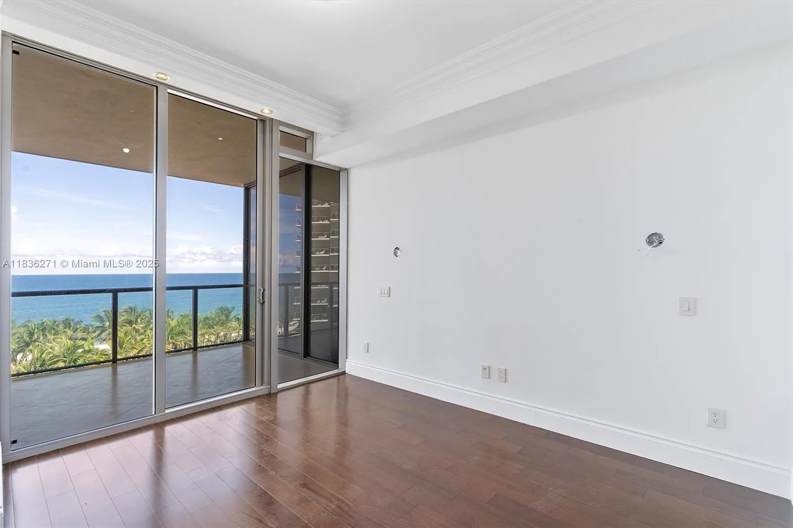 9701 Collins Ave, #802S