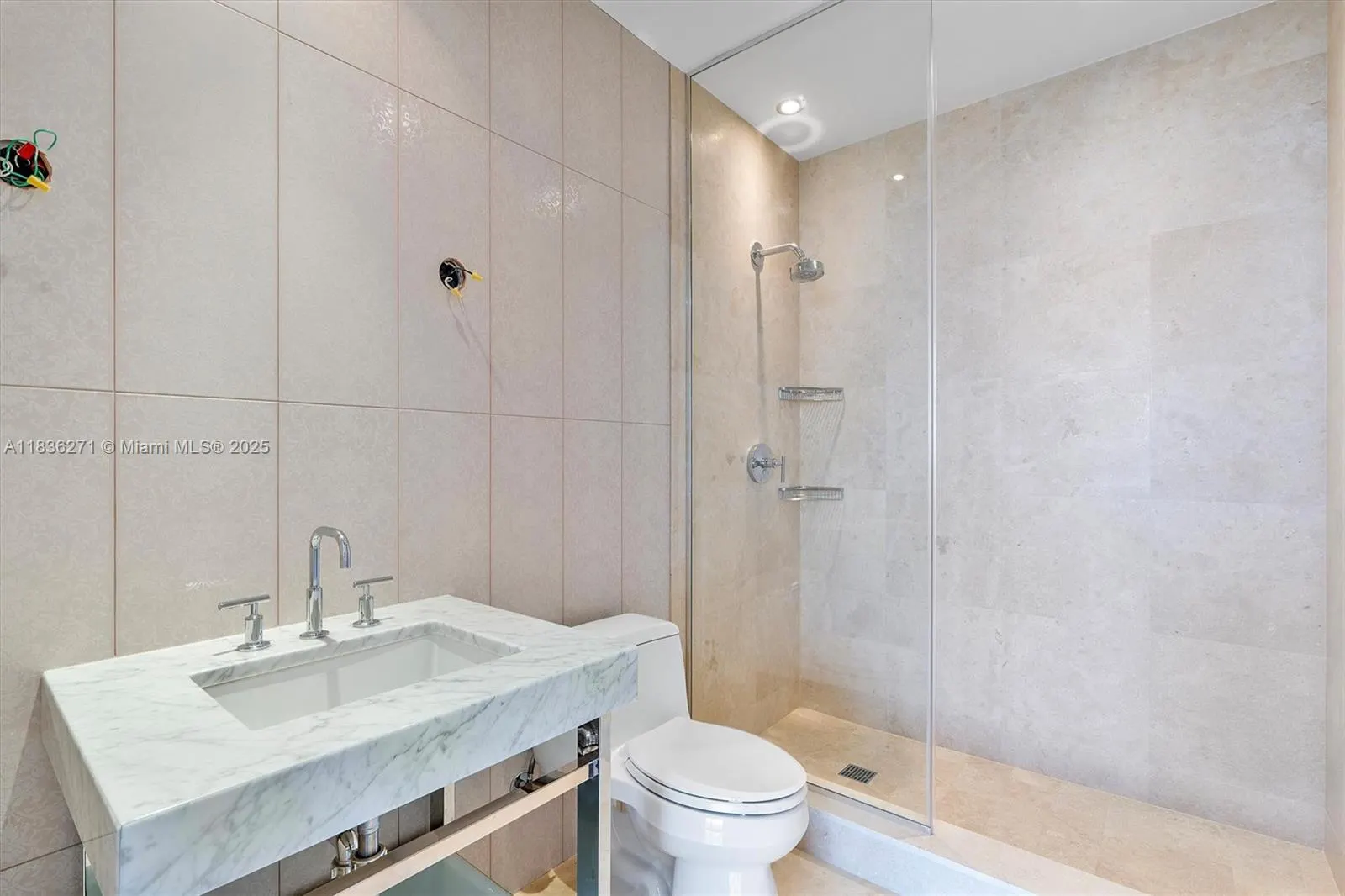 9701 Collins Ave, #802S