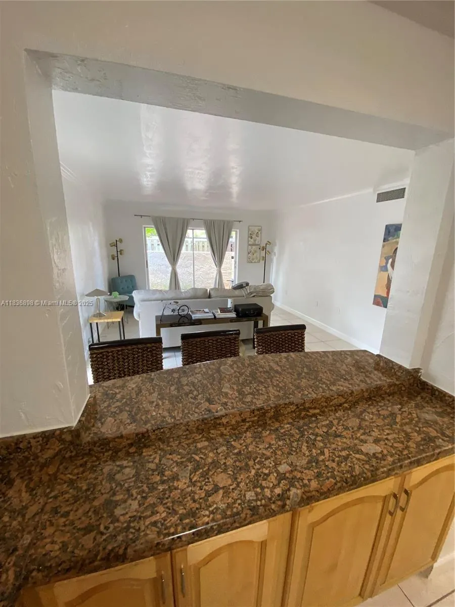 6900 N Kendall Dr, #A102