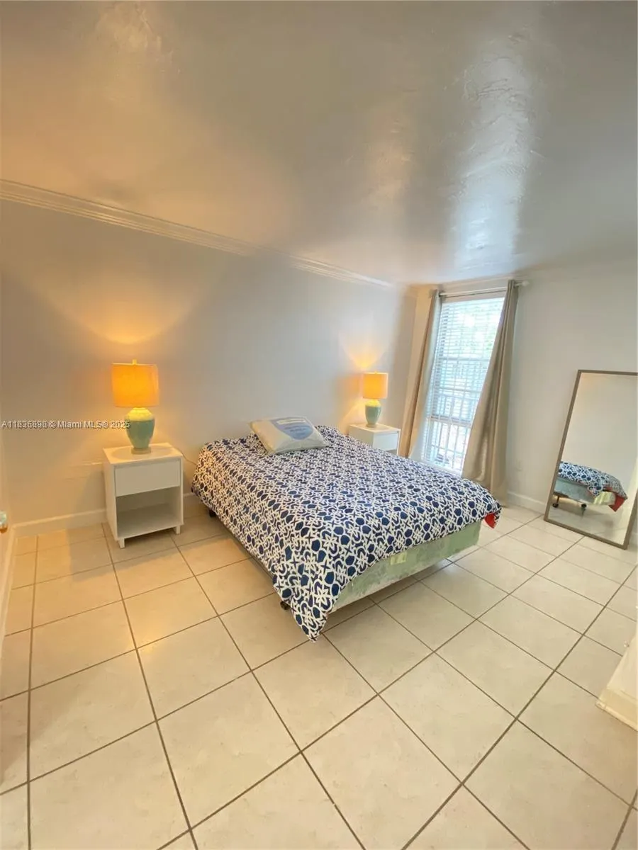 6900 N Kendall Dr, #A102