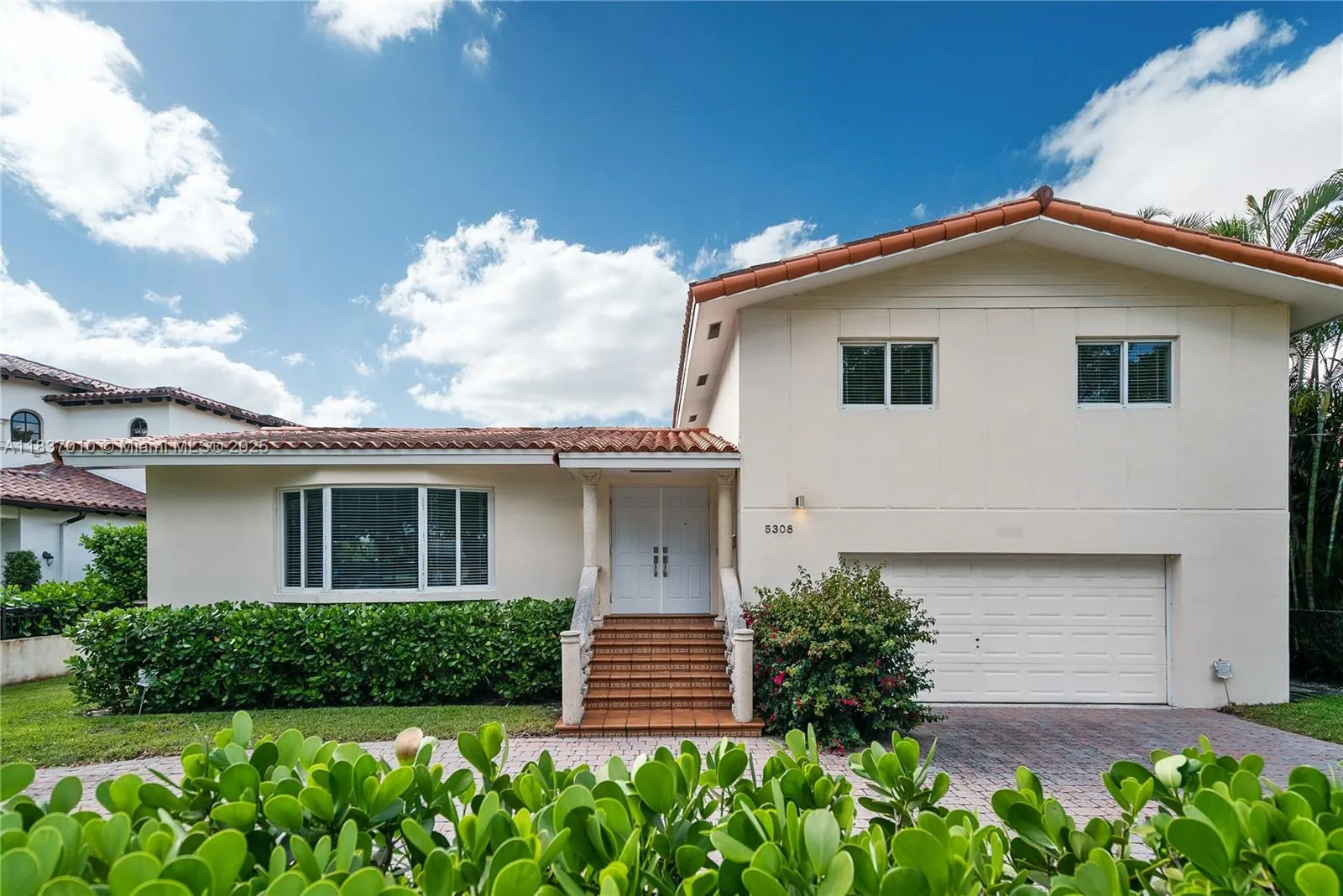 5308 Riviera Dr