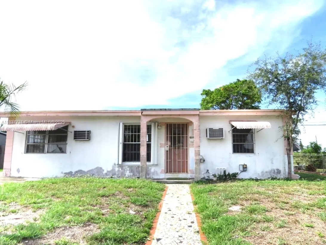 525 NW 16th St