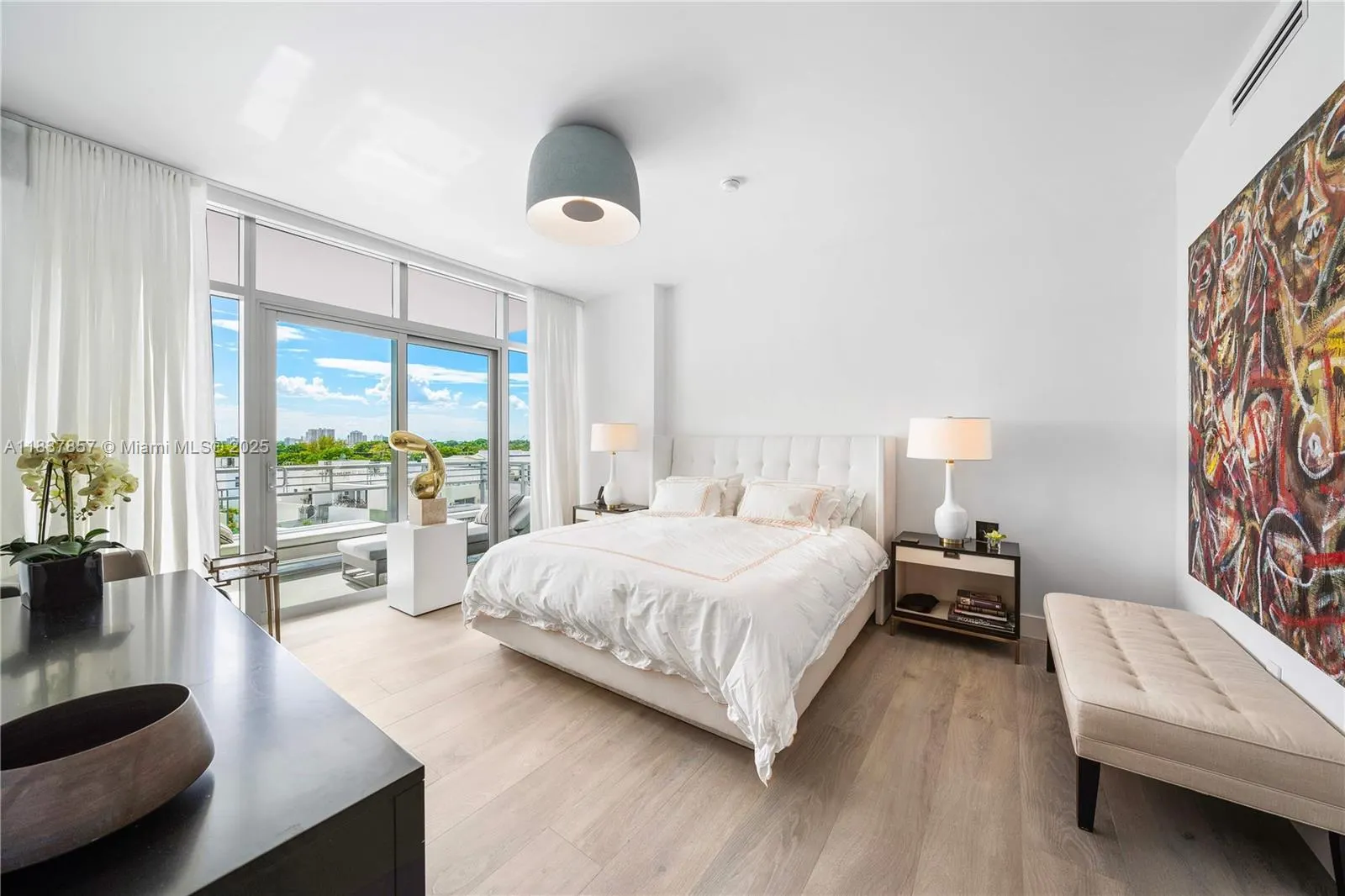 6101 Aqua Ave, #602