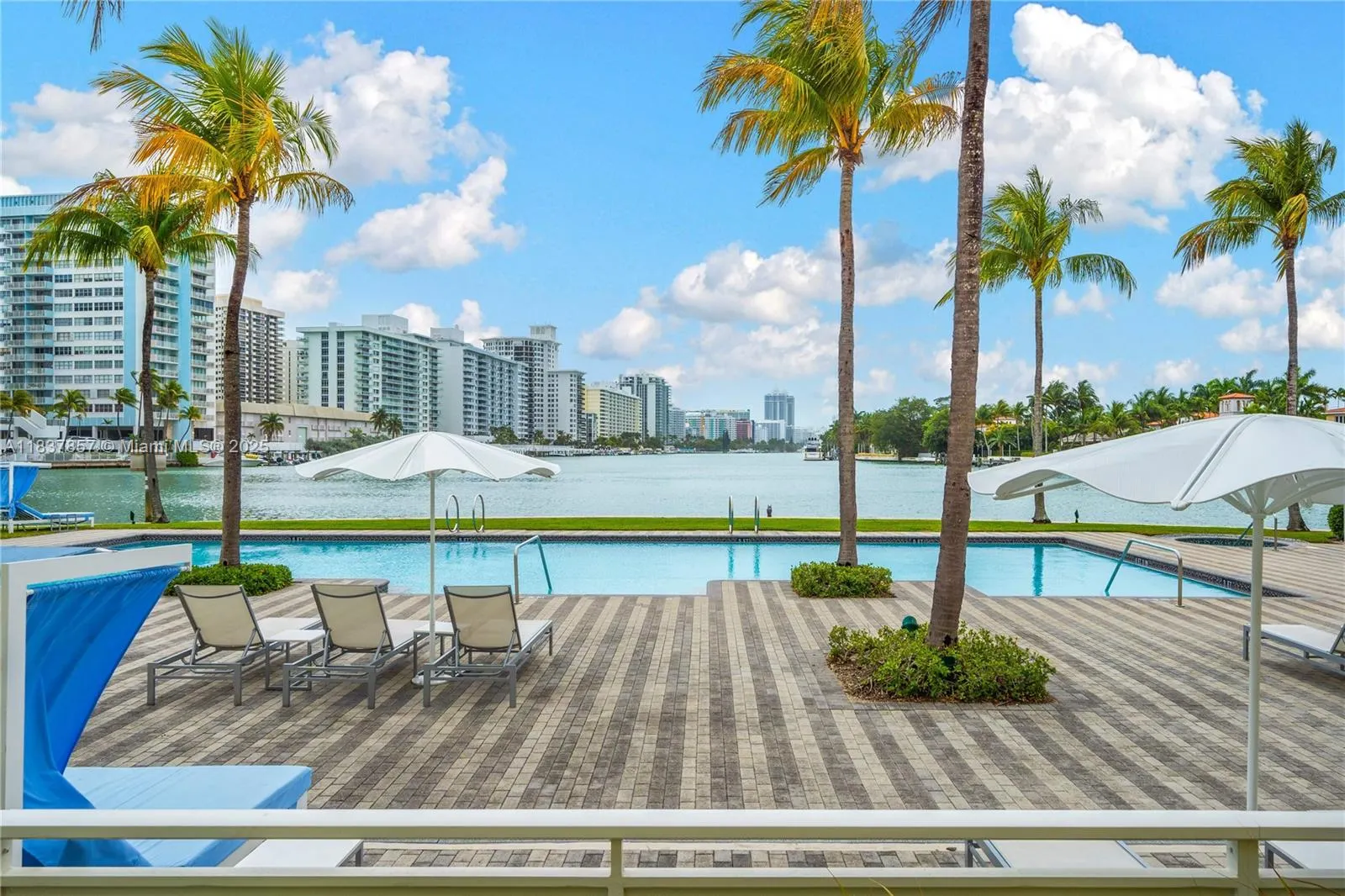 6101 Aqua Ave, #602