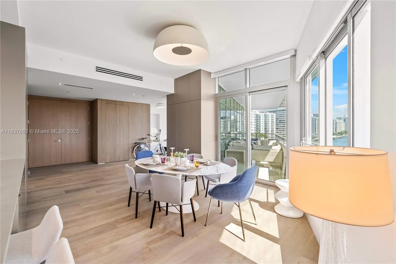 6101 Aqua Ave, #602