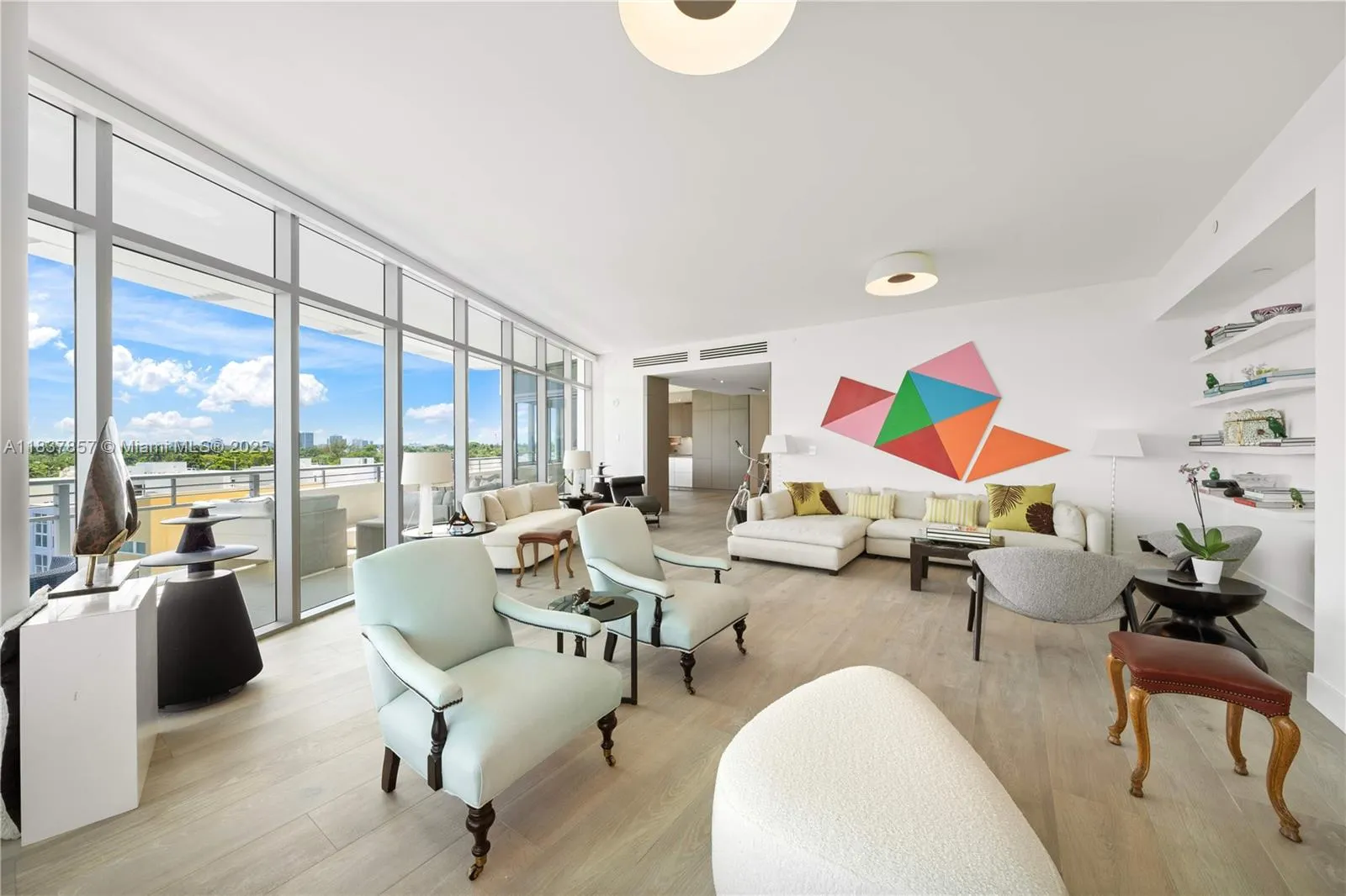 6101 Aqua Ave, #602